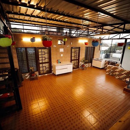 德拉敦 The Location, A Penthouse酒店 外观 照片