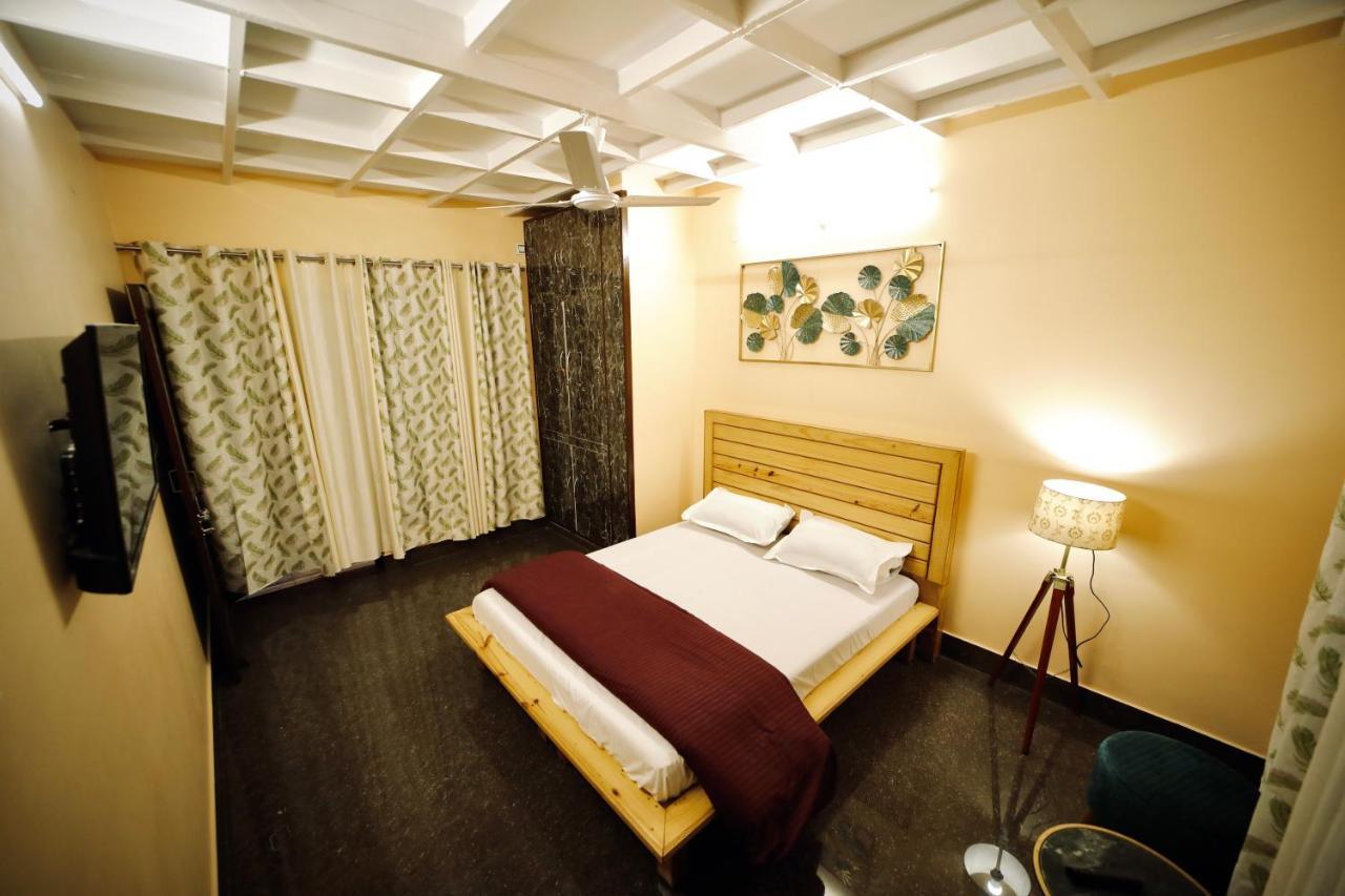 德拉敦 The Location, A Penthouse酒店 外观 照片