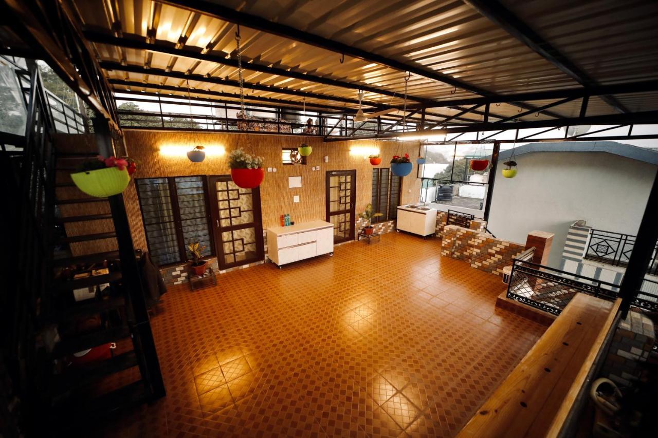德拉敦 The Location, A Penthouse酒店 外观 照片