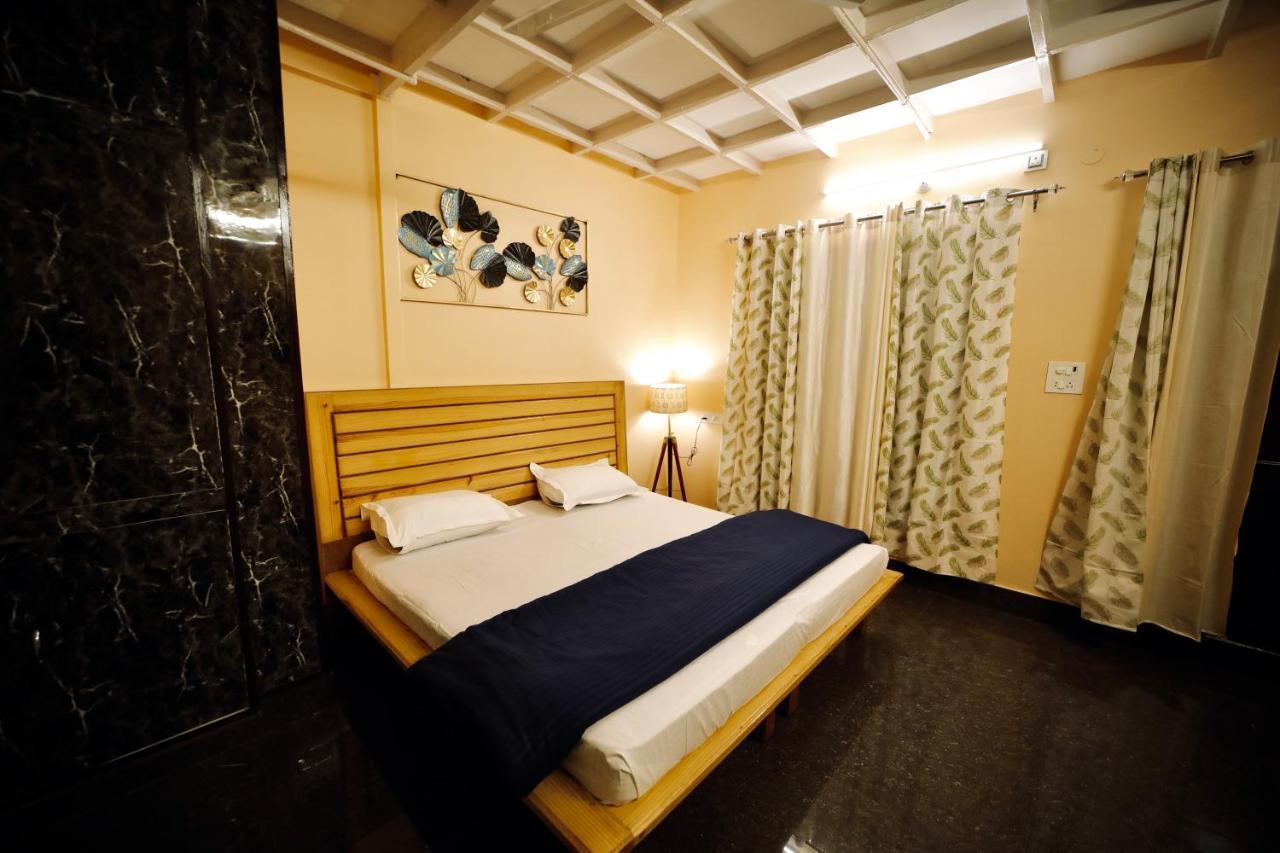 德拉敦 The Location, A Penthouse酒店 外观 照片