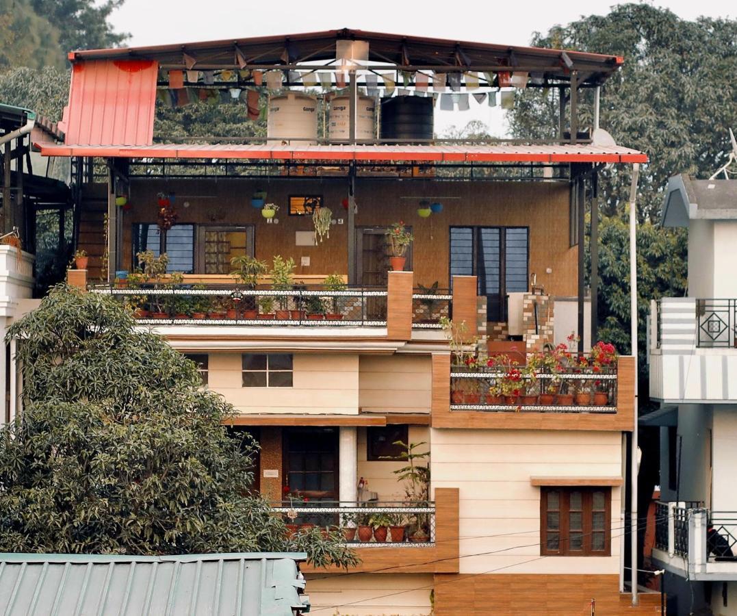 德拉敦 The Location, A Penthouse酒店 外观 照片